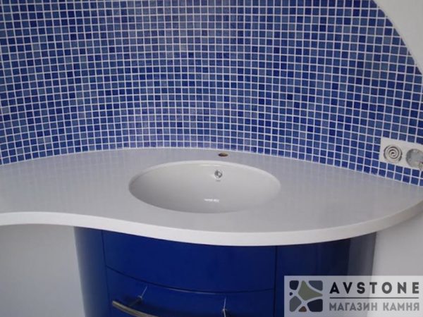 столешница в ванную из искусственного камня grandex s-207 clear sky заказать фото